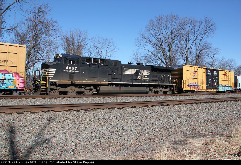 NS 4057 as a mid-train DPU on NS train 18N